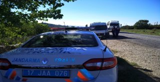 Jandarma Trafik Timleri Öğrenci Servislerini Denetledi
