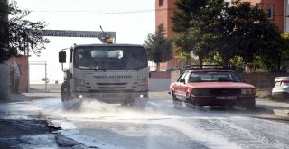 Tarsusta Yollar Deterjanlı Suyla Yıkanıyor