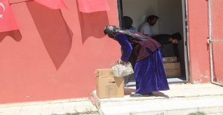 Bayram Öncesi Yoksullara Yardım Eli