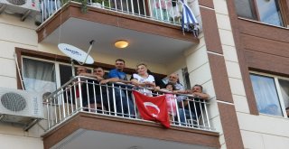 Denizi Olmayan Manisada Gelini Kayıkla Aldı