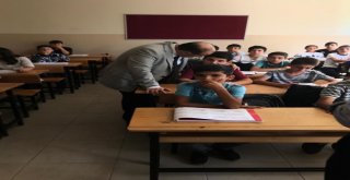 Vali Ustaoğlu Öğrenci Yaz Kampını Ziyaret Etti