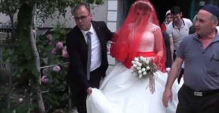 (Özel Haber) İşkencelerle Canından Bezen Damat Çatıya Çıktı