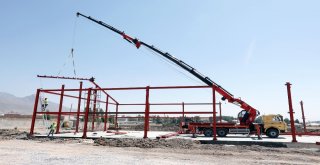 Vana 3 Milyon 740 Bin Liralık Yeni Hayvan Pazarı