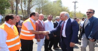 Van-Tatvan Arası Bsk Asfalt Çalışması