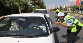 ‘Kırmızı Düdük Çaldı, Babası Kemer Taktı