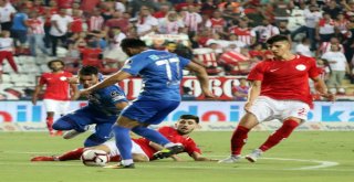 Spor Toto Süper Lig: Antalyaspor: 0- Çaykur Rize: 1 (İlk Yarı)