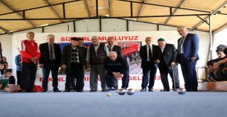 Yaşlılar, İl Müdürleriyle Bocce Maçı Yaptı