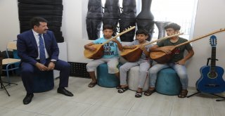 15 Temmuz Gençlik Merkezinde Aynı Anda 800 Öğrenci Kurs Görebiliyor