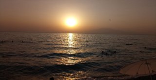 Gün Batımı Van Gölünde İzlenir