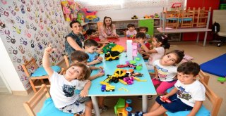 Çocuklar Eğitimle Yoğruluyor, Sanatla, Bilimle Düşlüyor