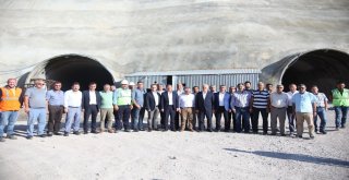 Ak Partili Canikliieğribel Tünelinde İncelemelerde Bulundu.
