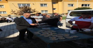 Aşure Dağıtımı Devam Ediyor