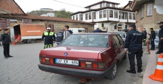 Polis Ekipleri Torbacılara Göz Açtırmıyor