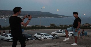 Kanlı Ay İle Aynı Karede Fotoğraf Çekinmek İçin Yarıştılar