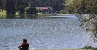 Gölcük Tabiat Parkında Hafta Sonu Yoğunluğu