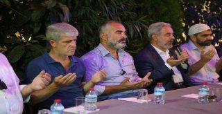 Kocaelide Balıkçılar Havai Fişeklerle Vira Bismillah Dedi