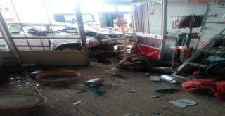 Ölüm Dükkanın Önünde Otururken Geldi