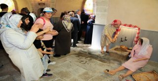 Battalgazideki Tarihi Mekanlara Ziyaretçi Akını Yaşanıyor