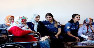 Emniyetten Bayram Öncesi Huzurevi Sakinlerine Moral Ziyareti