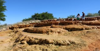 Pamukkale Değil, Altınkale