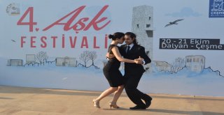 Çeşmede Aşk Festivaline Yoğun İlgi