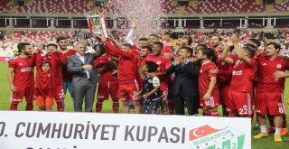 Cumhuriyet Kupasını Demir Grup Sivasspor Kazandı