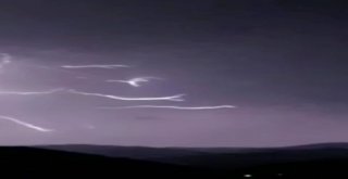 İnegölde Çakan Şimşekler Geceyi Gündüze Çevirdi