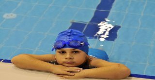 Mamakta Havuz Keyfi Kışın Da Devam Edecek