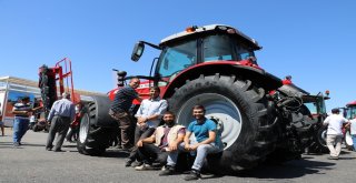 Devasa Traktör Fuarın İlgi Odağı Oldu