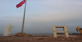Atatürk Anıtının Yapımına Hız Verildi