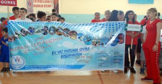 Bitliste 6 Bin 500 Öğrencilik Yaz Spor Okulları Açıldı