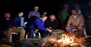 Başkan Demircan, Beyoğlunda Yaşayan Vatandaşları Köylerinde Ziyaret Etti