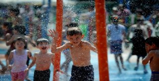 Bursanın İlk Su Oyunları Parkı Açıldı