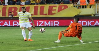 Spor Toto Süper Lig: Göztepe: 0 - Fenerbahçe: 0 (İlk Yarı)