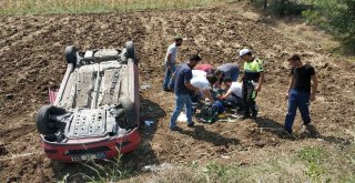 Mezar Ziyaretine Giderken Kaza Yaptılar: 2 Yaralı