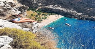 Ölüme Meydan Okuyarak Fotoğraf Çektiriyorlar