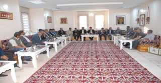 Kaymakam Uzandan “Halk” Toplantısı