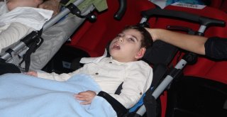 Teşhis Konulamayan Baran Ve Deniz İçin 8 Sanatçı Gönüllü Konser Verdi