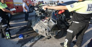 Kamyon Işıklarda Duran Otomobile Çarptı: 3 Yaralı