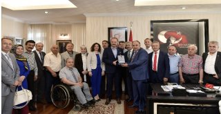 Başkan Akgül, Sivil Toplum Kuruluşları Platformu Yöneticilerini Ağırladı