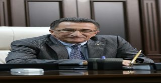 Başkan Saka; “Birlik Beraberlik İçinde Mutlu Ve Huzurlu Bayramlar Diliyorum”