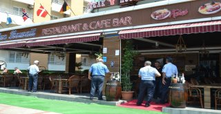 Turizm Merkezinde Mühürlenen İşyerlerine İngilizce Pankartlı İfşa