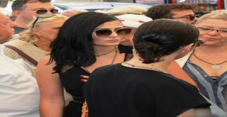 Fazıl Say Annesini Son Yolculuğuna Uğurladı