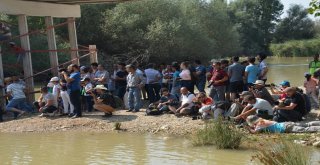 Denizlide Asırlık “Sudan Koyun Atlatma Yarışması” Başladı