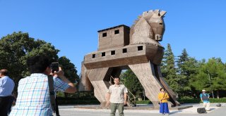 Çinin Kültür Ve Turizm Bakanı Shugangdan Troya Antik Kentine Ziyaret