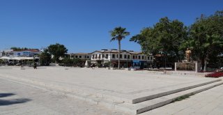 Manavgat Belediyesinden Sideye Rölyefli Atatürk Anıtı