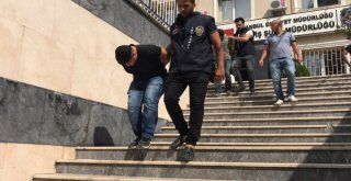İstanbulda Kırmızı Eldiven İle Silahlı Market Soygunu Kamerada