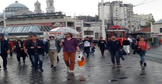 Taksim Bir Günde İki Mevsimi Yaşadı