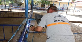 Efeler Kurban Bayramına Hazırlanıyor