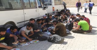 Başkalede 75 Kaçak Şahıs Yakalandı